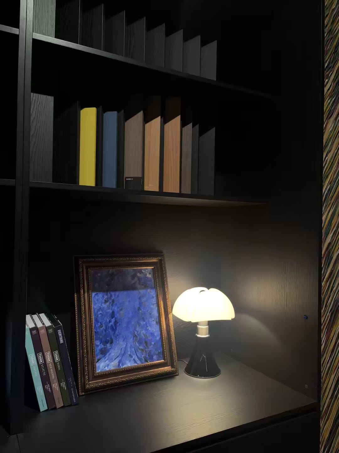 Customer photo review of Retro Bat Wing Petal Table Lamp