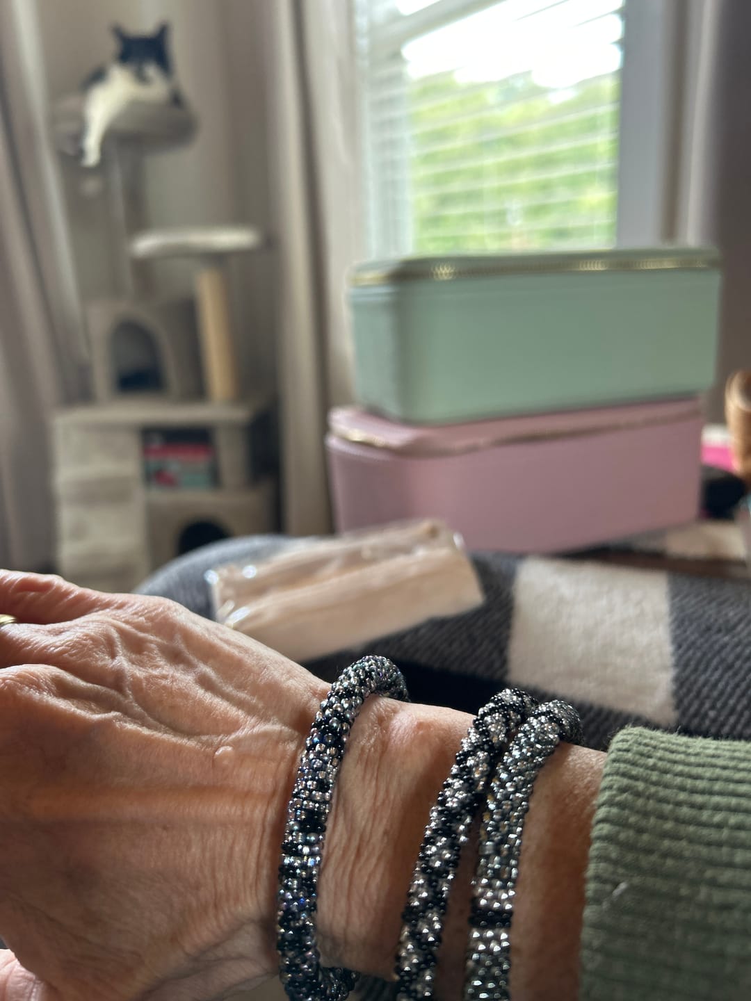 Customer photo review of Velvet & Steel Confetti