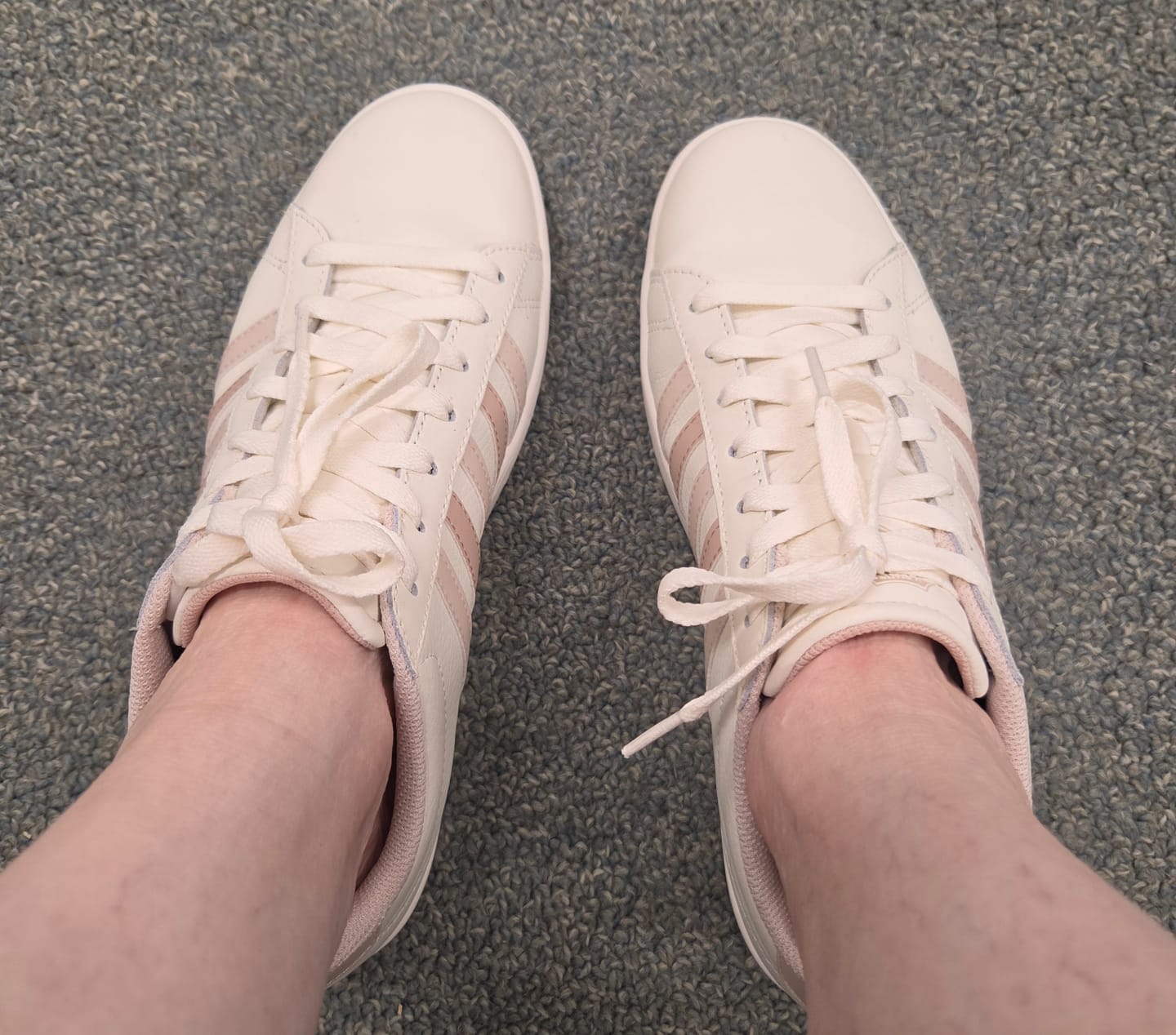 Customer photo review of 94413-150-M | COURT TIEBREAK II | SNOW WHITE/CRYSTAL GRAY/ROSE DUST