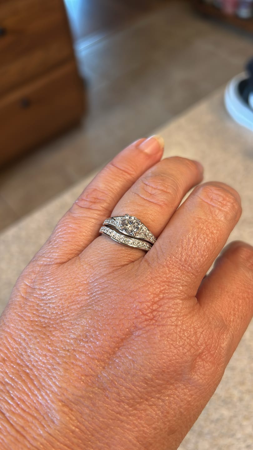 Customer photo review of Classic Round Cut Pave Sterling Silver Ring Set