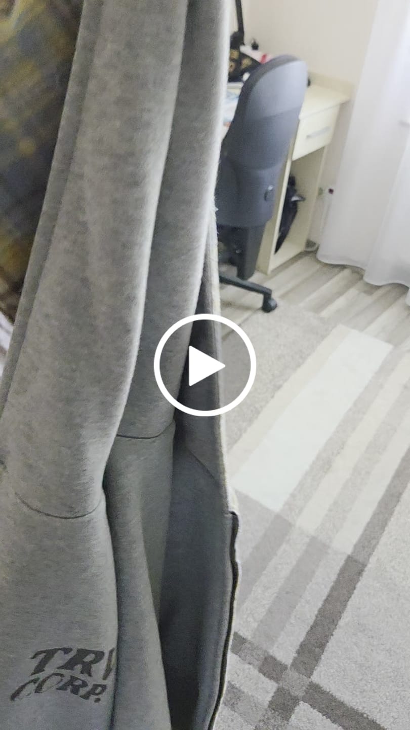 Customer video review of Reversible Flannel Zip-Hoodie Yellow