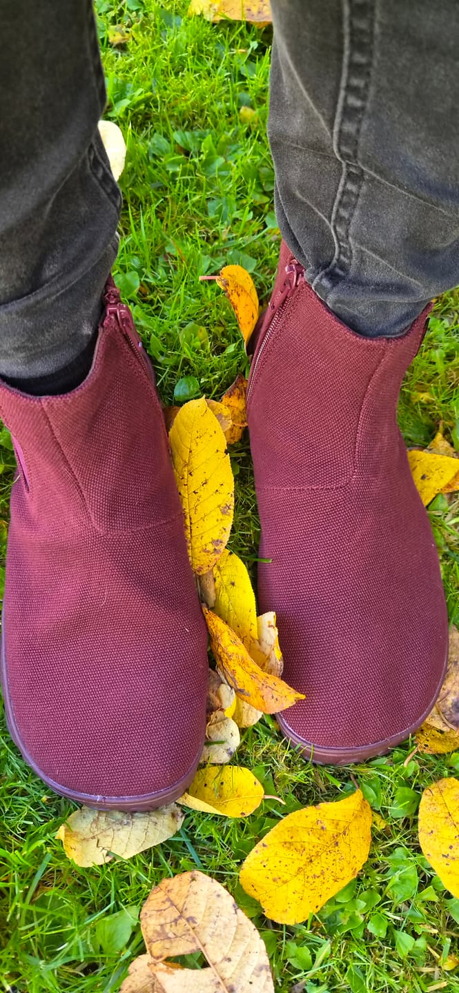 Customer photo review of Vaistoa Kajo 2 -paljasjalkanilkkurit