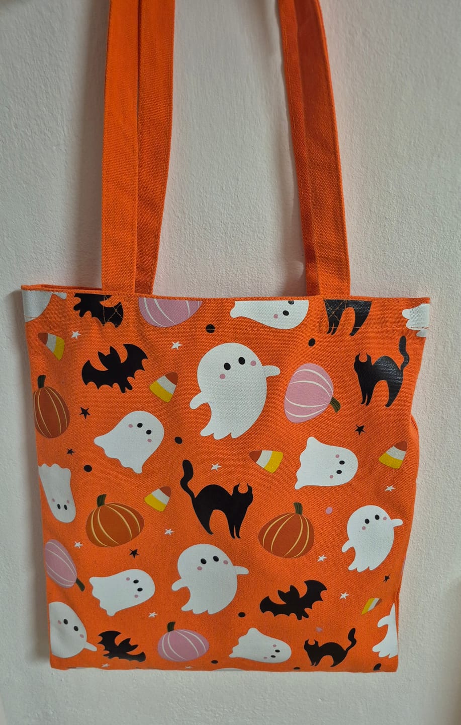 Customer photo review of Halloween Stofftasche „Süß & Gruselig“ – Einkaufstasche mit Geister- & Kürbis-Motiv