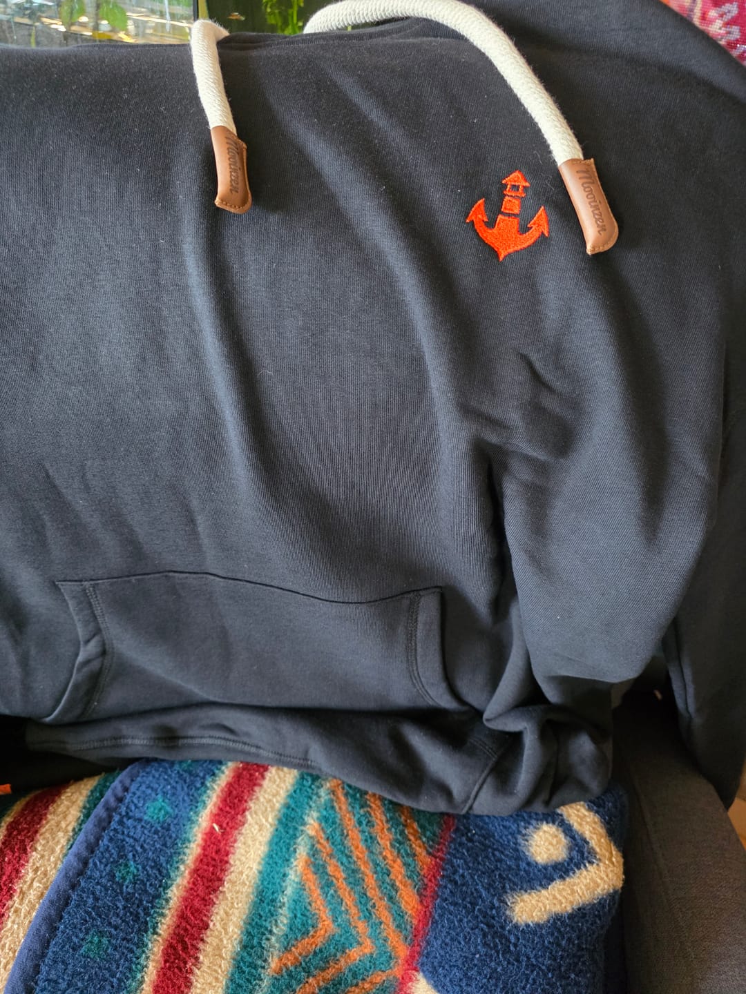 Customer photo review of Mooinzen · Unisex Bio Jogger Hoodie