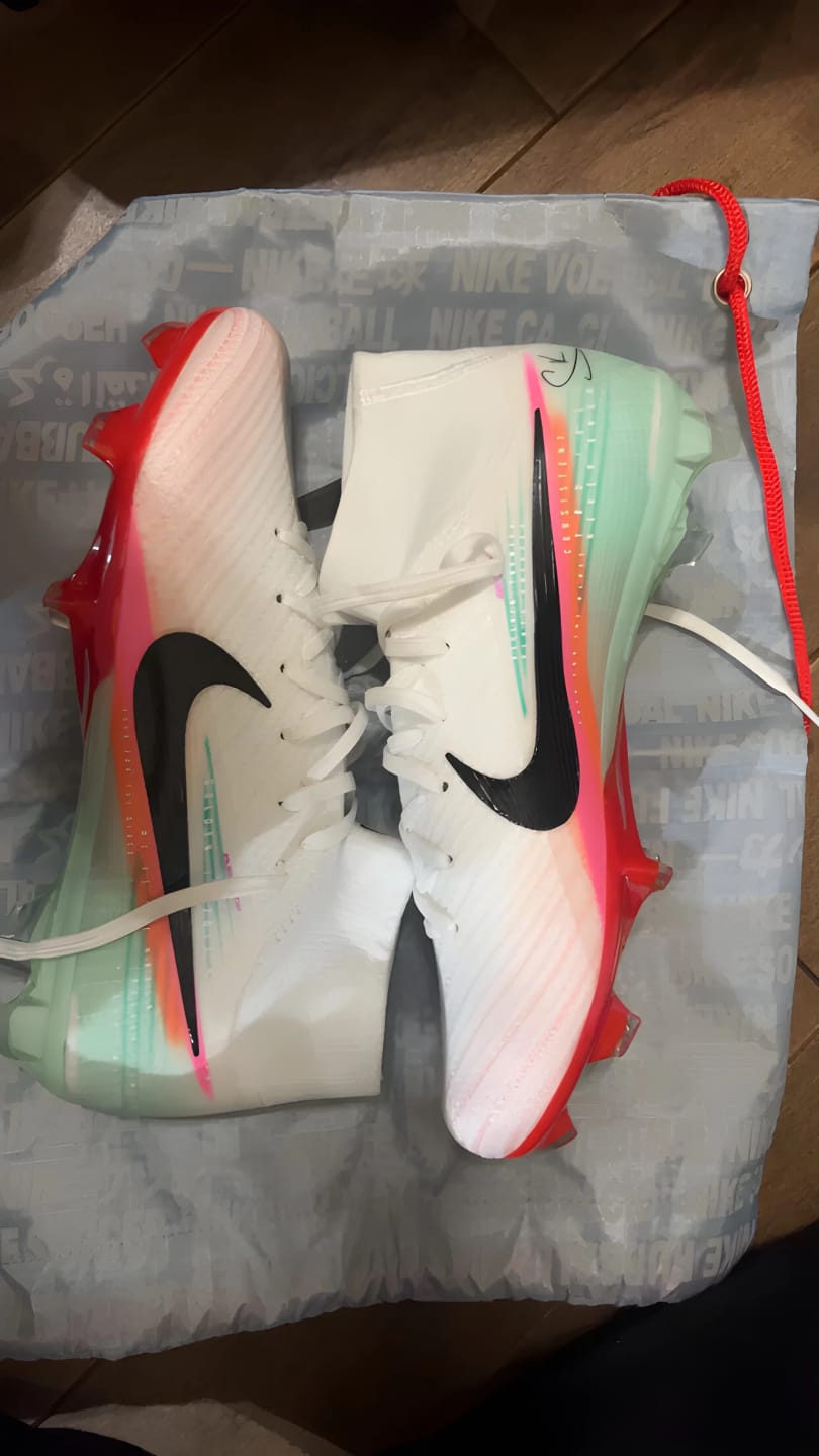 Customer photo review of Mercurial Superfly 10 Elite 'Sam Kerr'