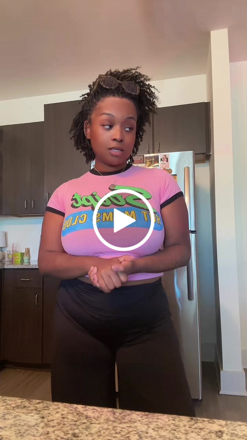 Customer video review of HOT MOMS CLUB RINGER