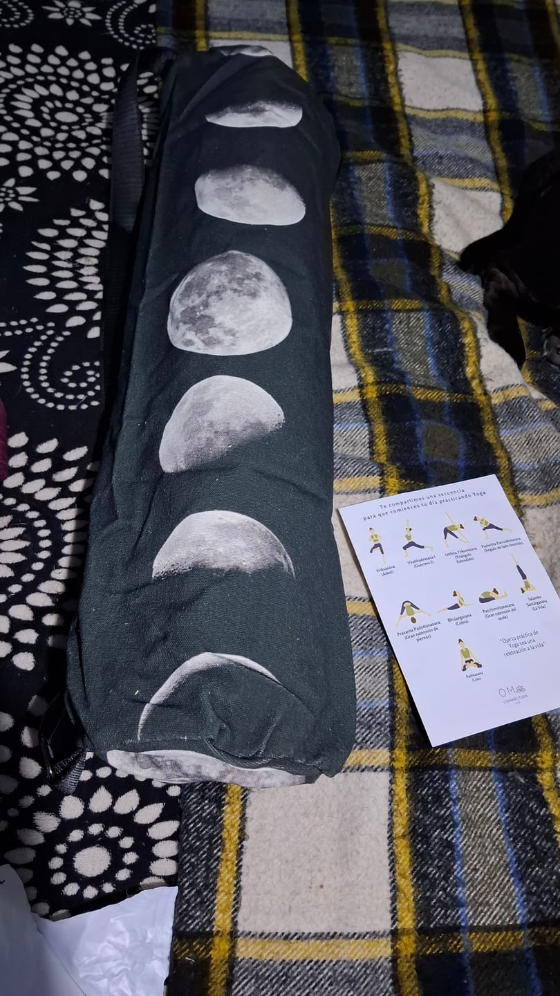 Customer photo review of Bolso Porta Mat Moon