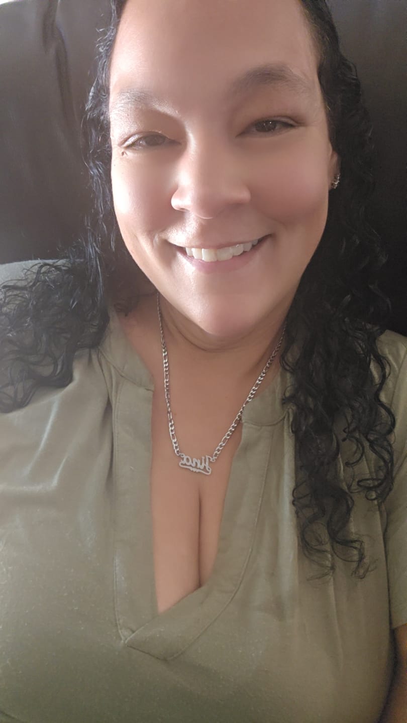 Customer photo review of Diamond Cut Heart Name Necklace