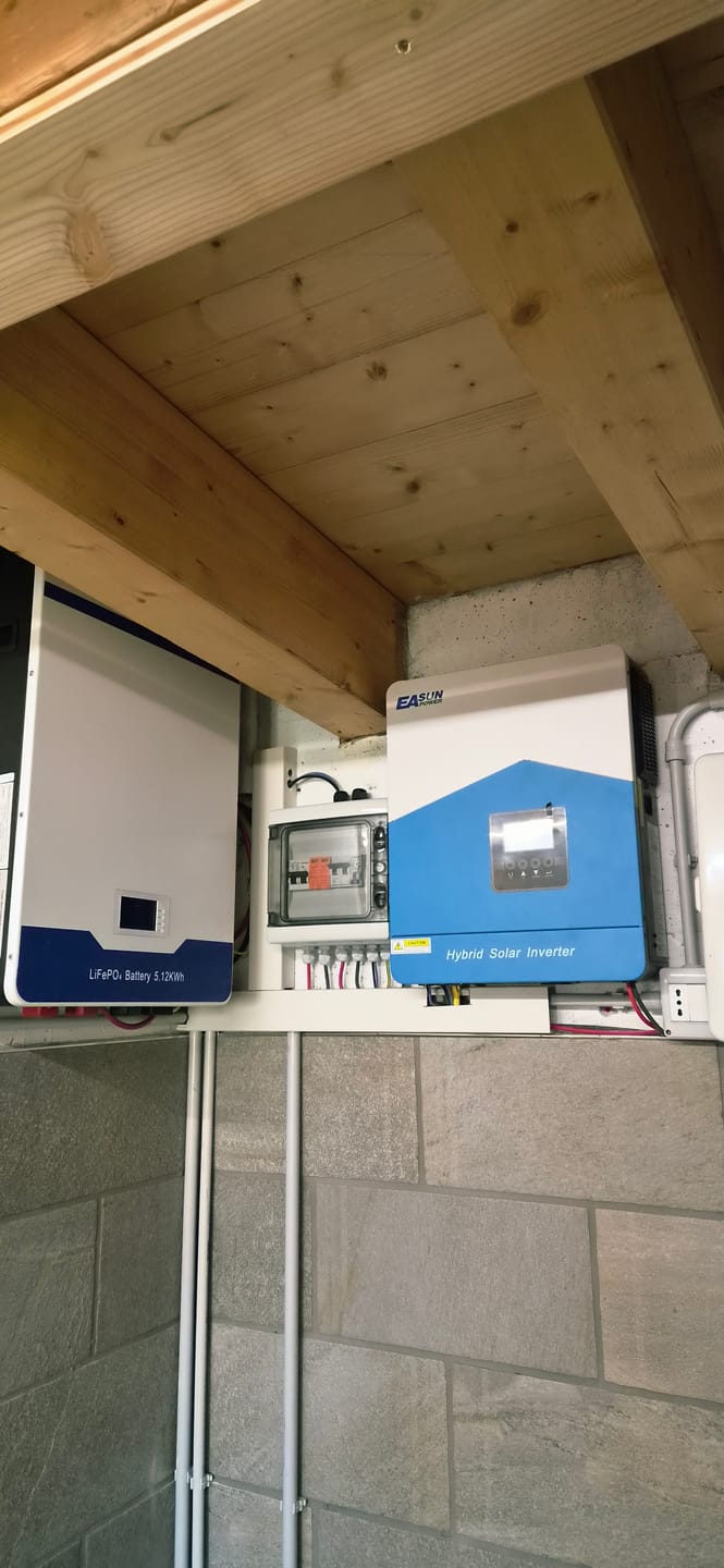 Customer photo review of Inverter Off-Grid EASUN 6.2kW 48V Monofase | Per Impianti da 6kW
