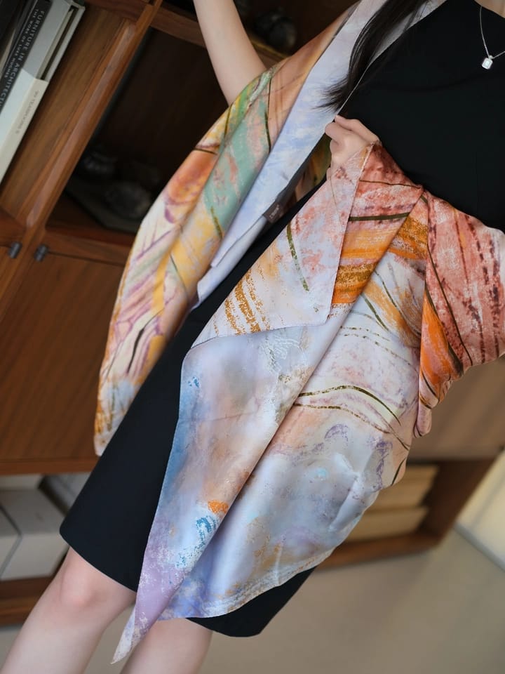 Customer photo review of Dunhuang Five Elements Printed Mulberry Silk Shawl / Scarf