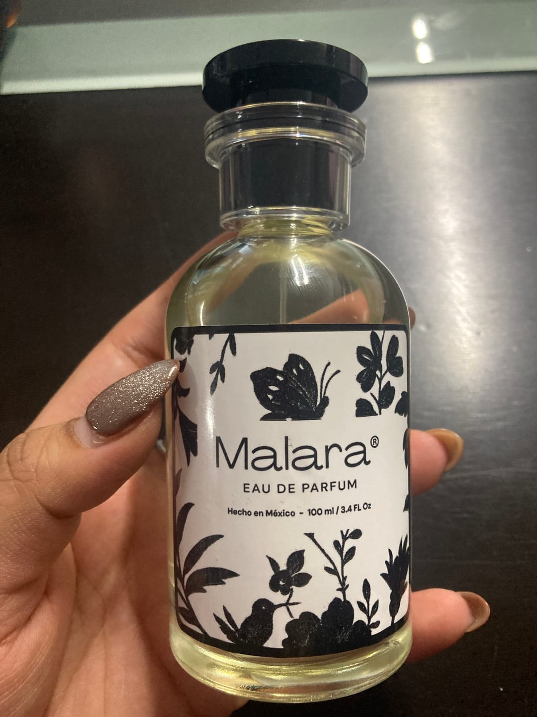 Customer photo review of Midnight Latte — Inspirado en Black Opium de YSL