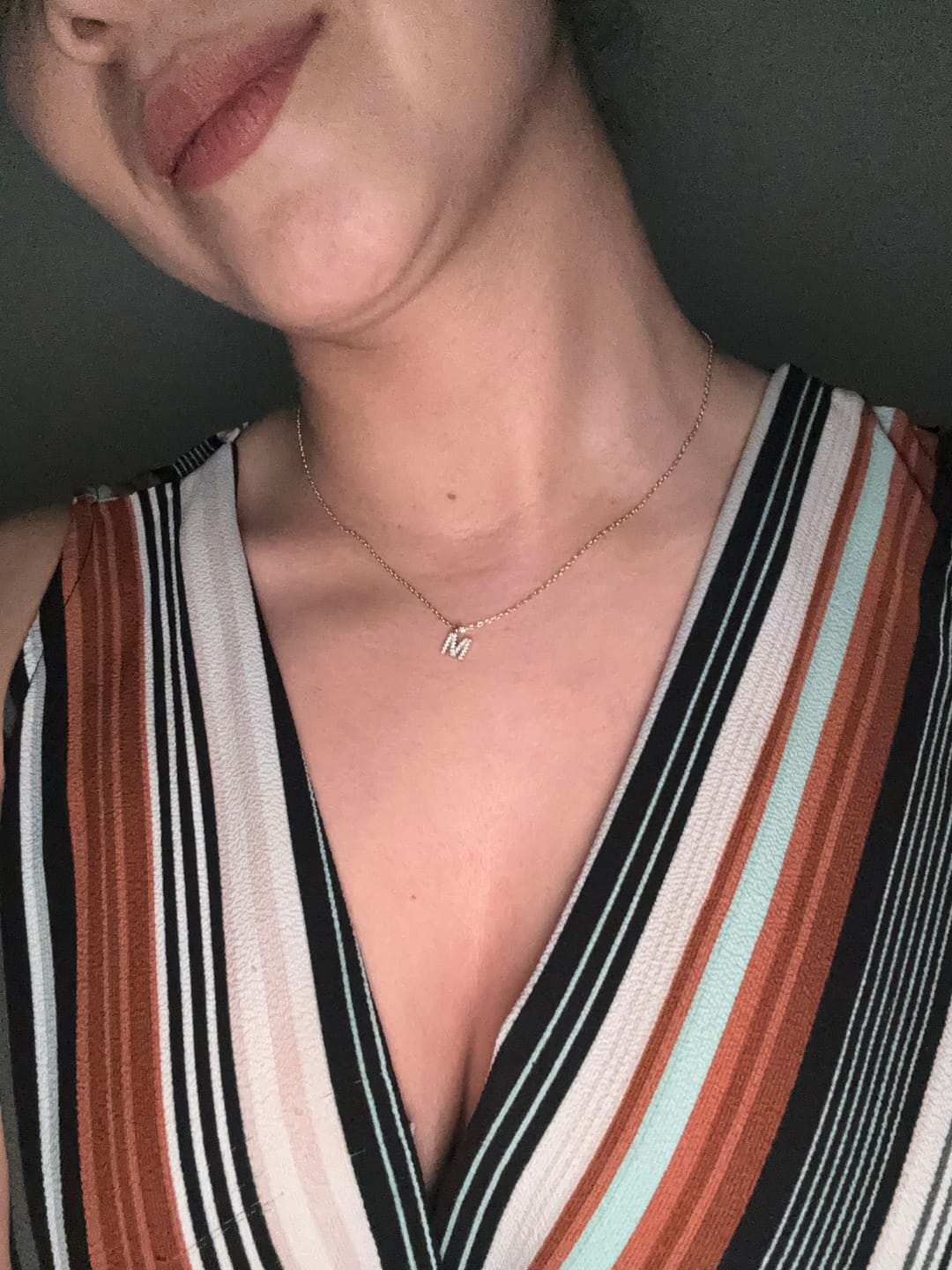 Customer photo review of Collar Dorado Inicial Zirconias