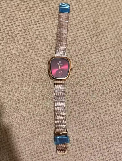 Customer photo review of Reloj Célestine Mujer