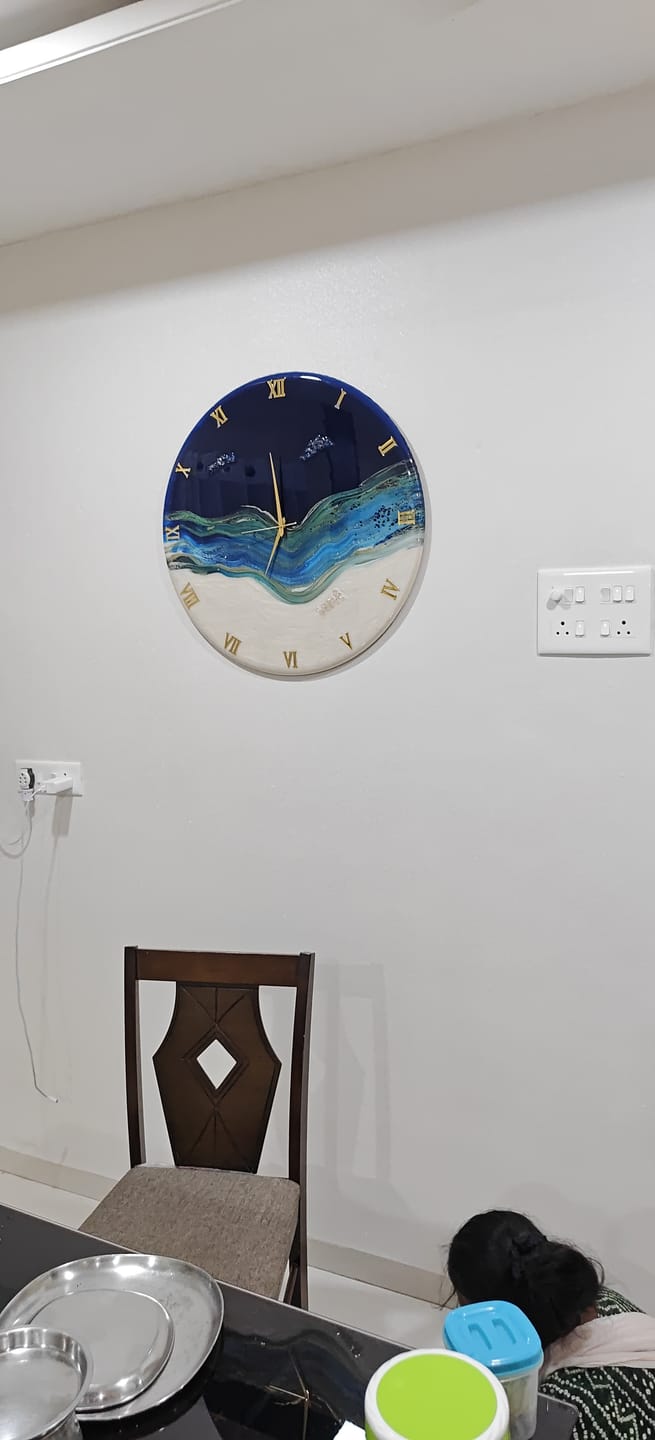 Customer photo review of Ticking Thunder Silent Resin Wall Clock (Royal Blue)