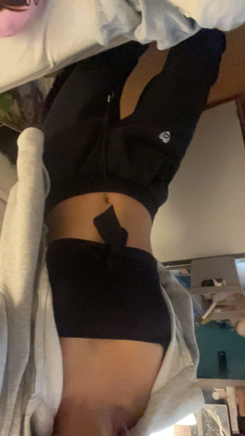 Customer photo review of Aelfric Eden Blade Baggy Barrel Sweatpants