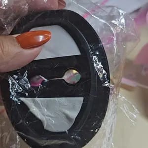Customer photo review of Installazione Facile Copertura Serratura Porta Auto Autoadesiva