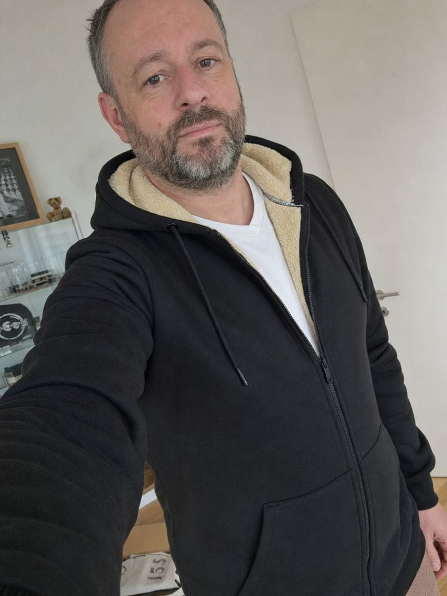 Customer photo review of Warmer Zip-Hoodie - Herren
