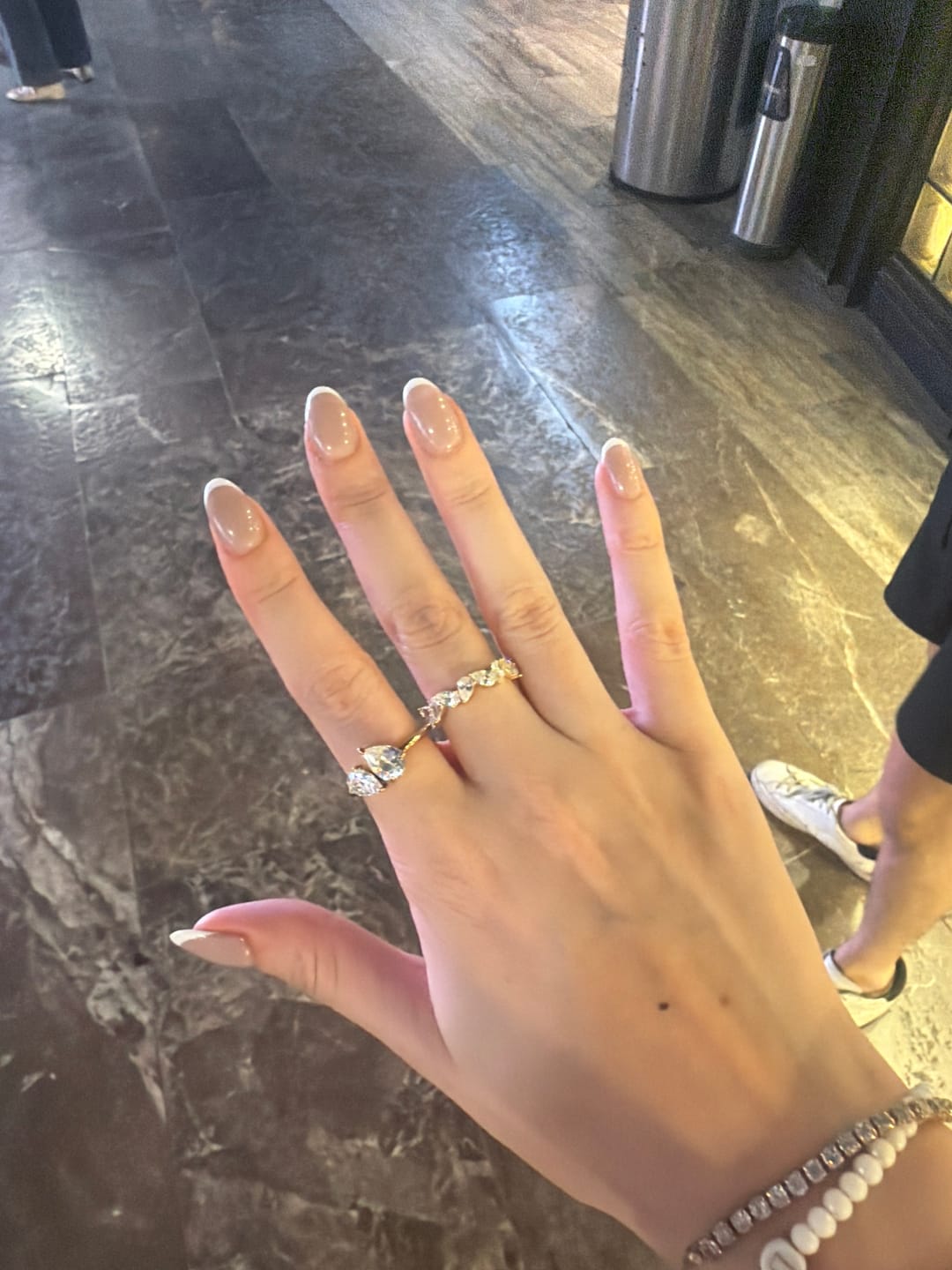 Customer photo review of Anillo Doble Zirconia Gota