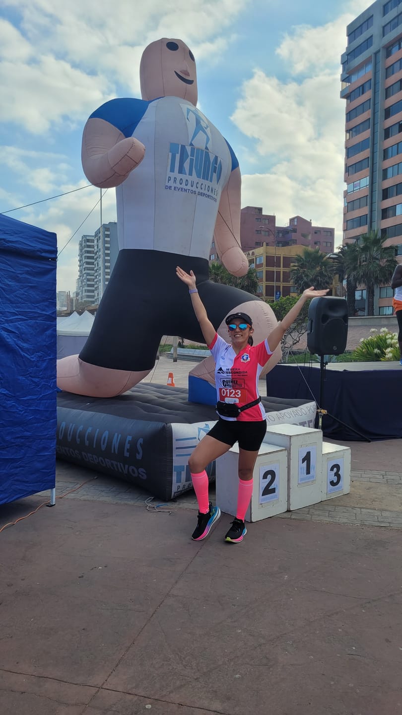 Customer photo review of Calcetin Runner de Compresion EVOLUTION Rose + Regalos