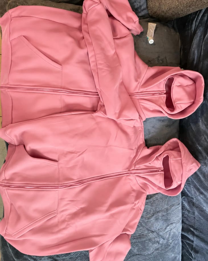 Customer photo review of UGACHI® Twin Hood