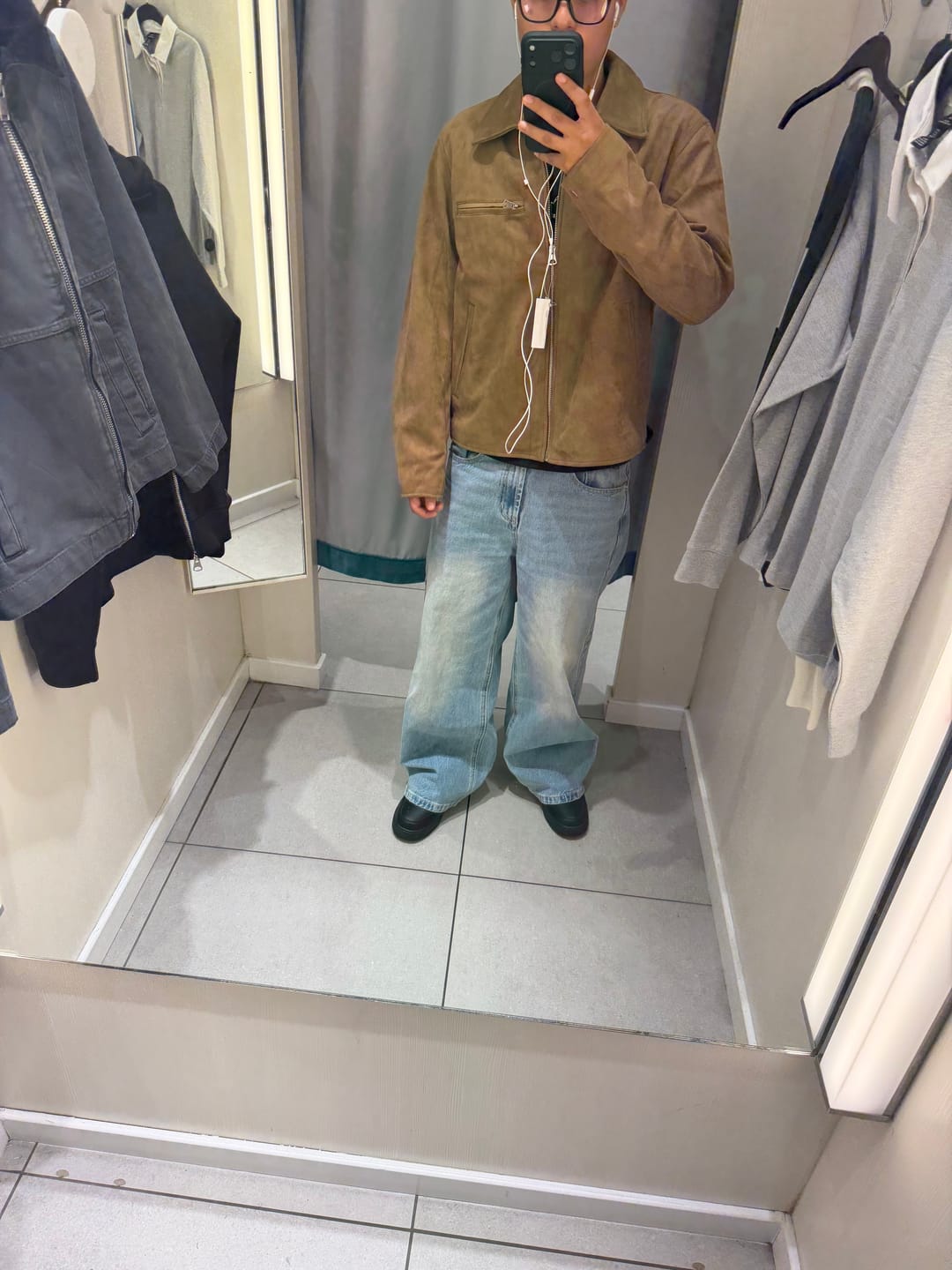 Customer photo review of Light Blue Denim V2