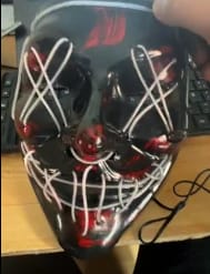 Customer photo review of Mascara con luces LED para Hallowen