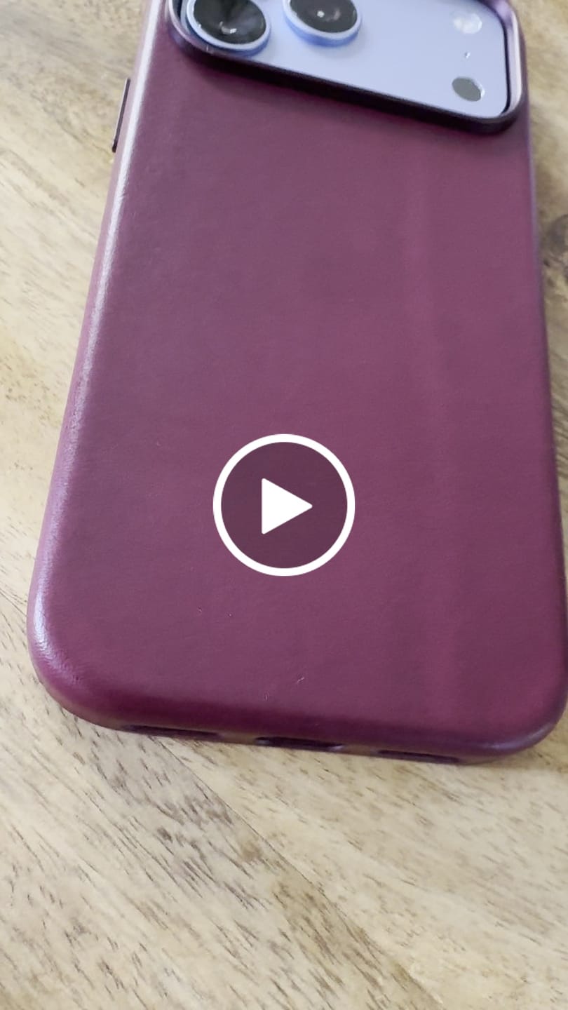 Customer video review of iPhone 18 Pro Max Leather Case - MagSafe - Burgundy