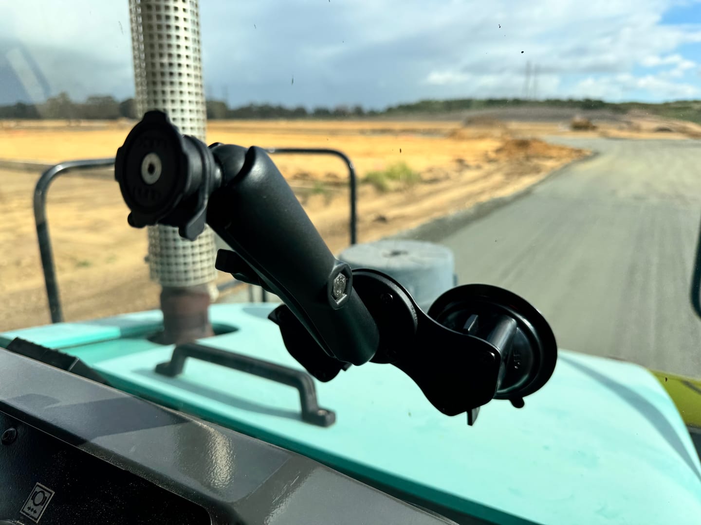 Customer photo review of RAM Suction Cup Base with Universal AMPs (RAM-B-189BU)