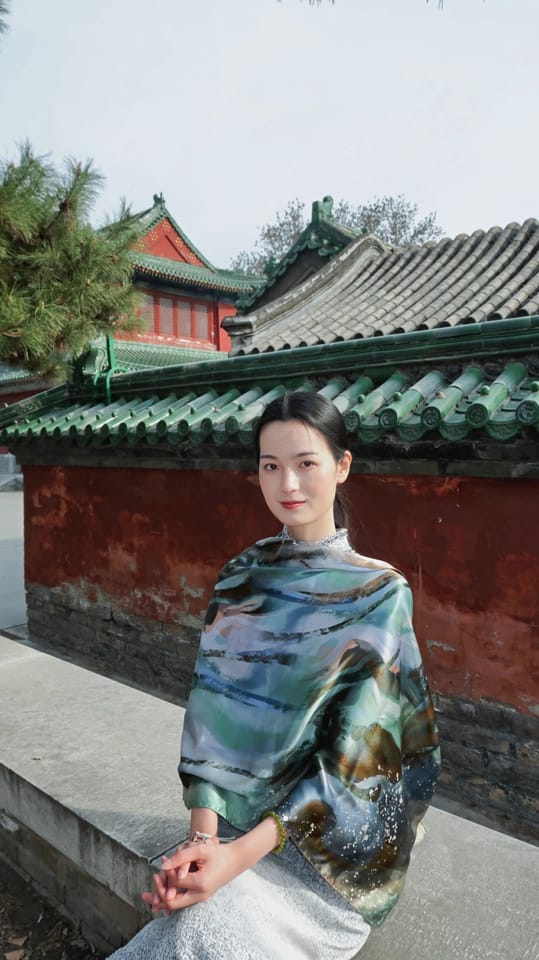 Customer photo review of Dunhuang Five Elements Printed Mulberry Silk Shawl / Scarf
