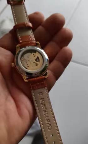 Customer photo review of Reloj Aurora Skeleton Mujer