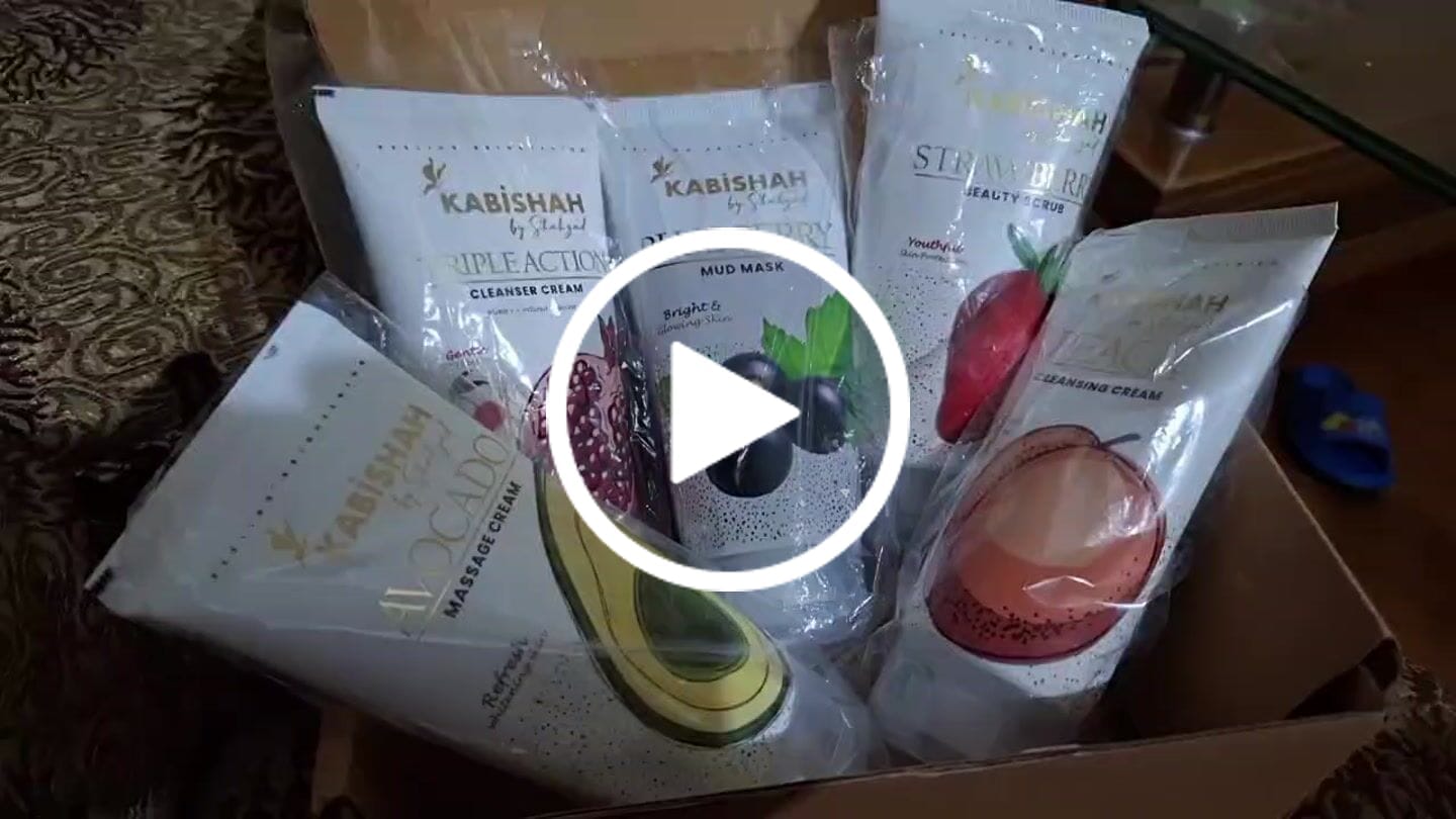 Customer video review of Facial Kit