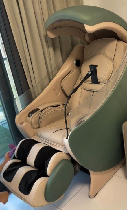 Customer photo review of uDream·AI Well-Being Massage Chair | Advanced AI Massage Chair