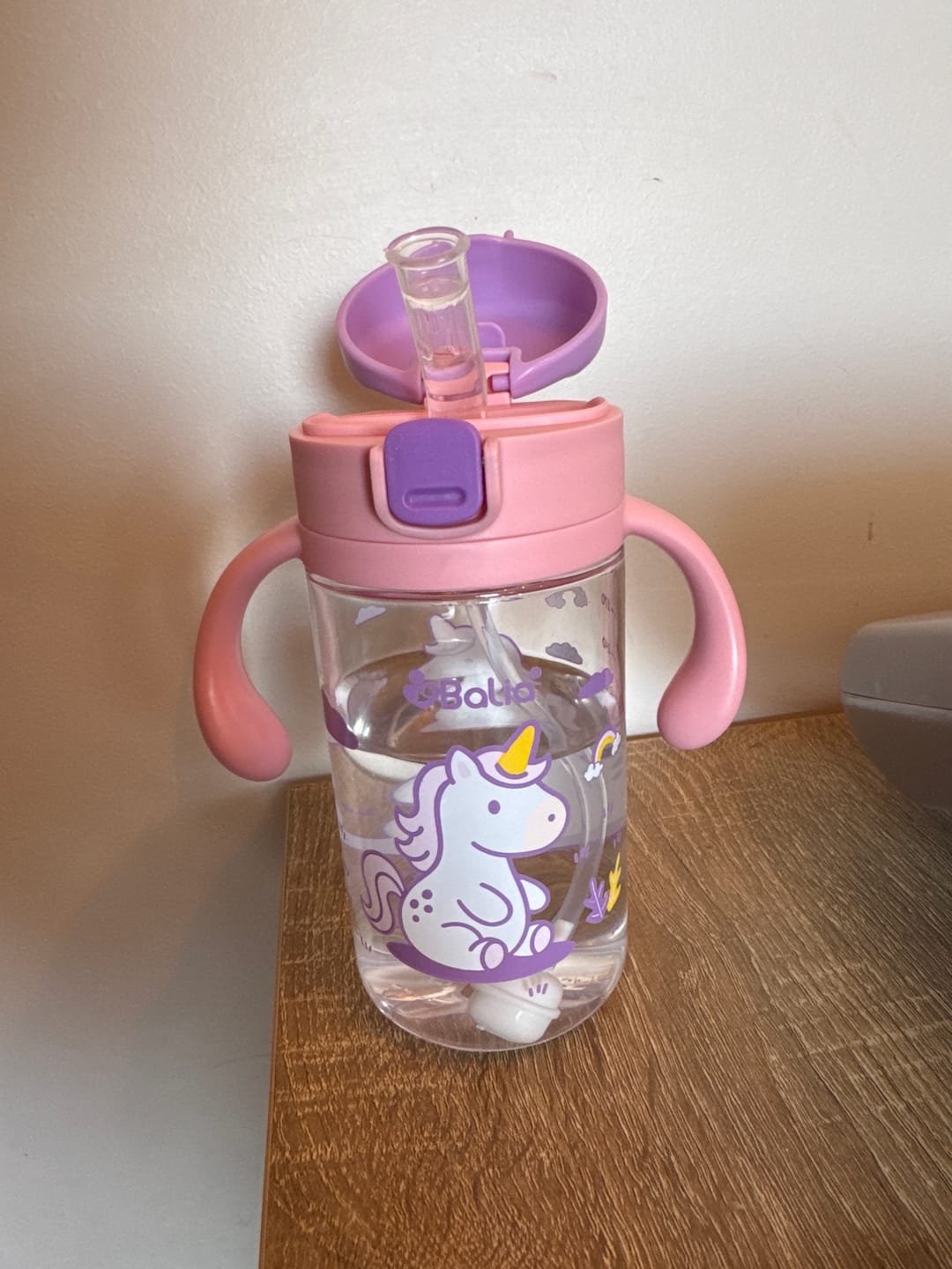 Customer photo review of 🎁 Botella de Tritan™ 5001 antiderrame con bombilla Unicornio (100% off)