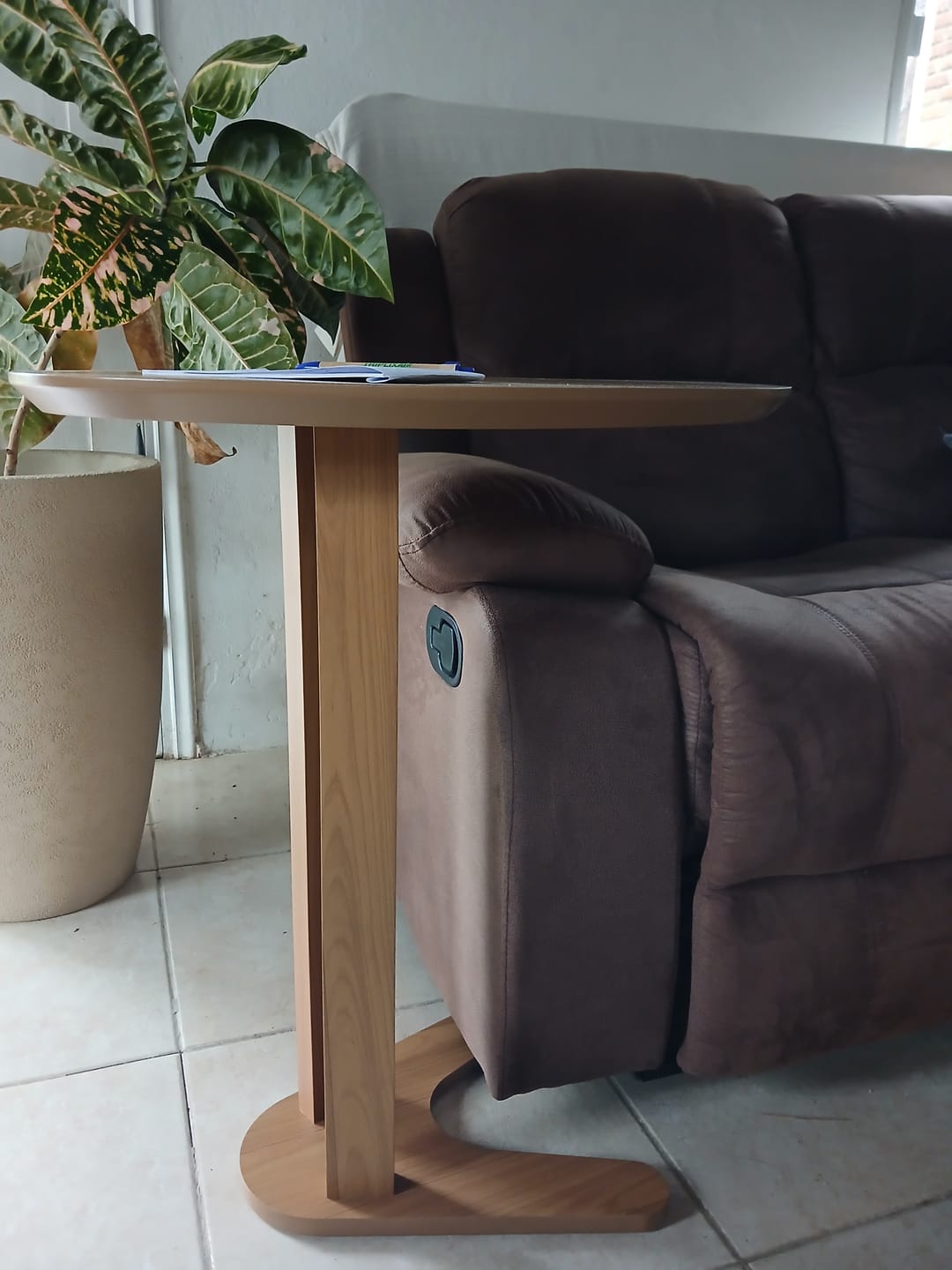 Customer photo review of Mesa Auxiliar Verona 60x40x70 Cm Madera Nordica