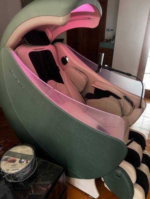 Customer photo review of uDream·AI Well-Being Massage Chair | Advanced AI Massage Chair