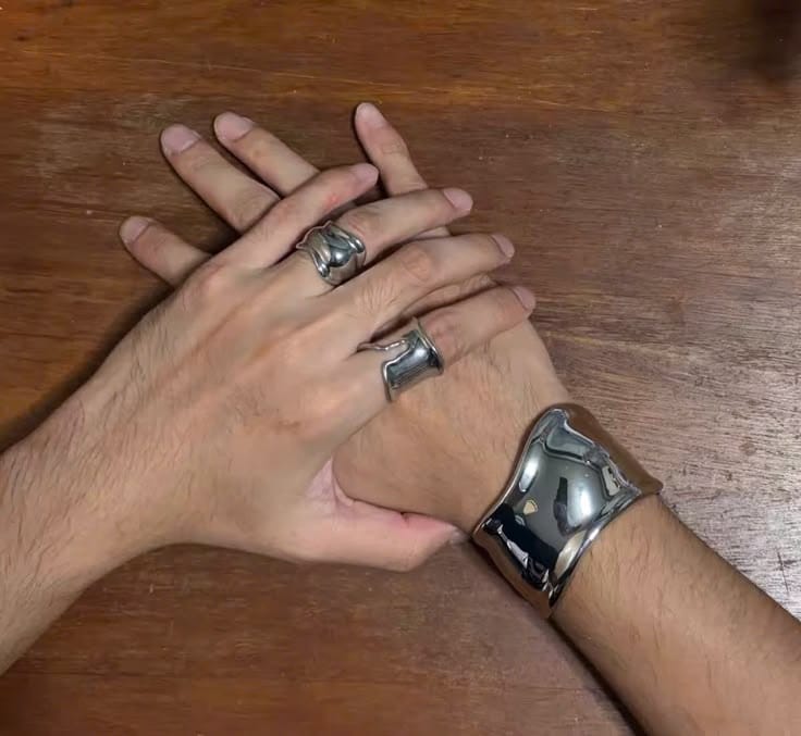 Customer photo review of Elsa Peretti Bone Split Cuff Ring
