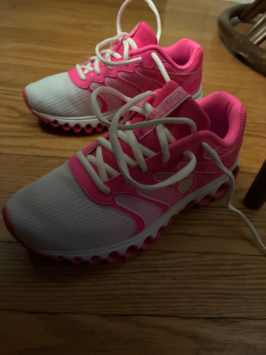 Customer photo review of 97112-192-M | TUBES 200 | NEON PINK/WHITE