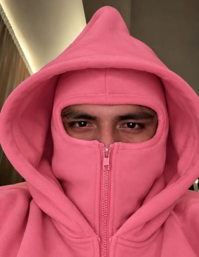 Customer photo review of UGACHI® Twin Hood