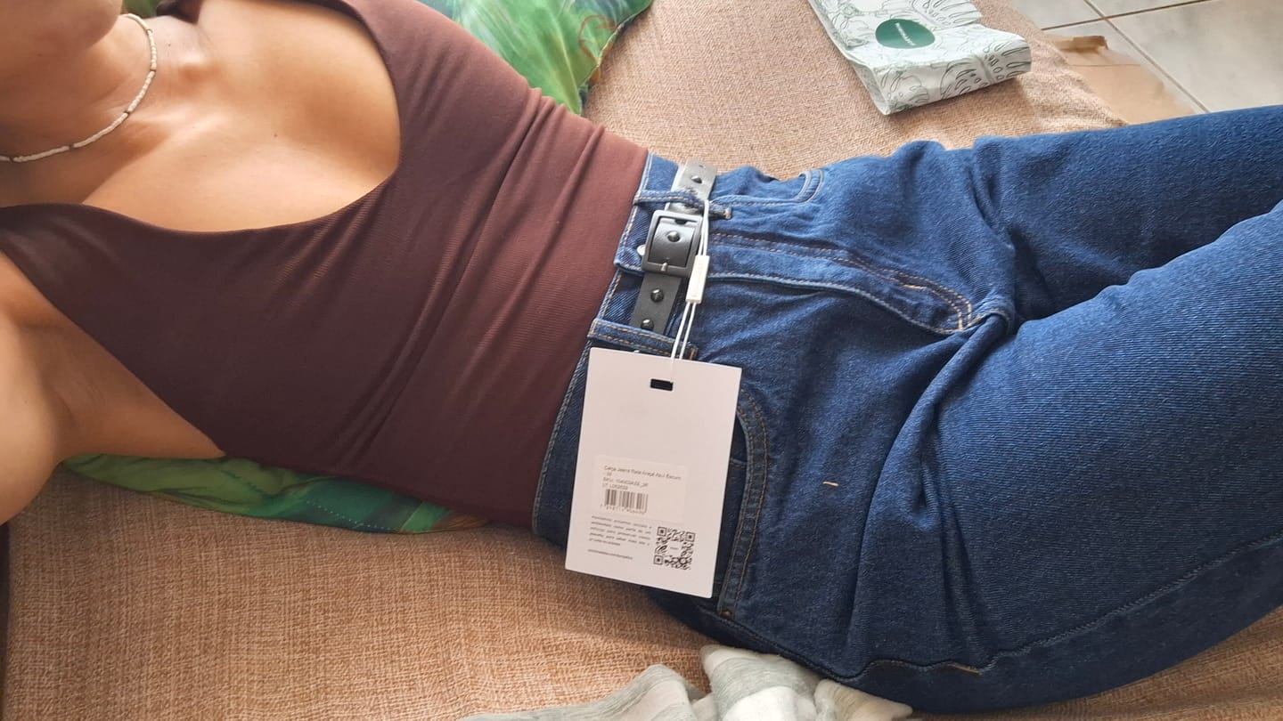 Customer photo review of Body Papoula Marrom Escuro