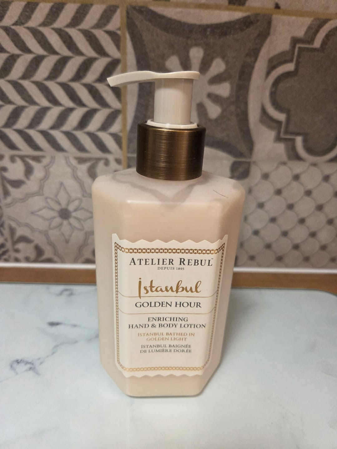 Customer photo review of Istanbul Golden Hour Hand & Bodylotion 250ml