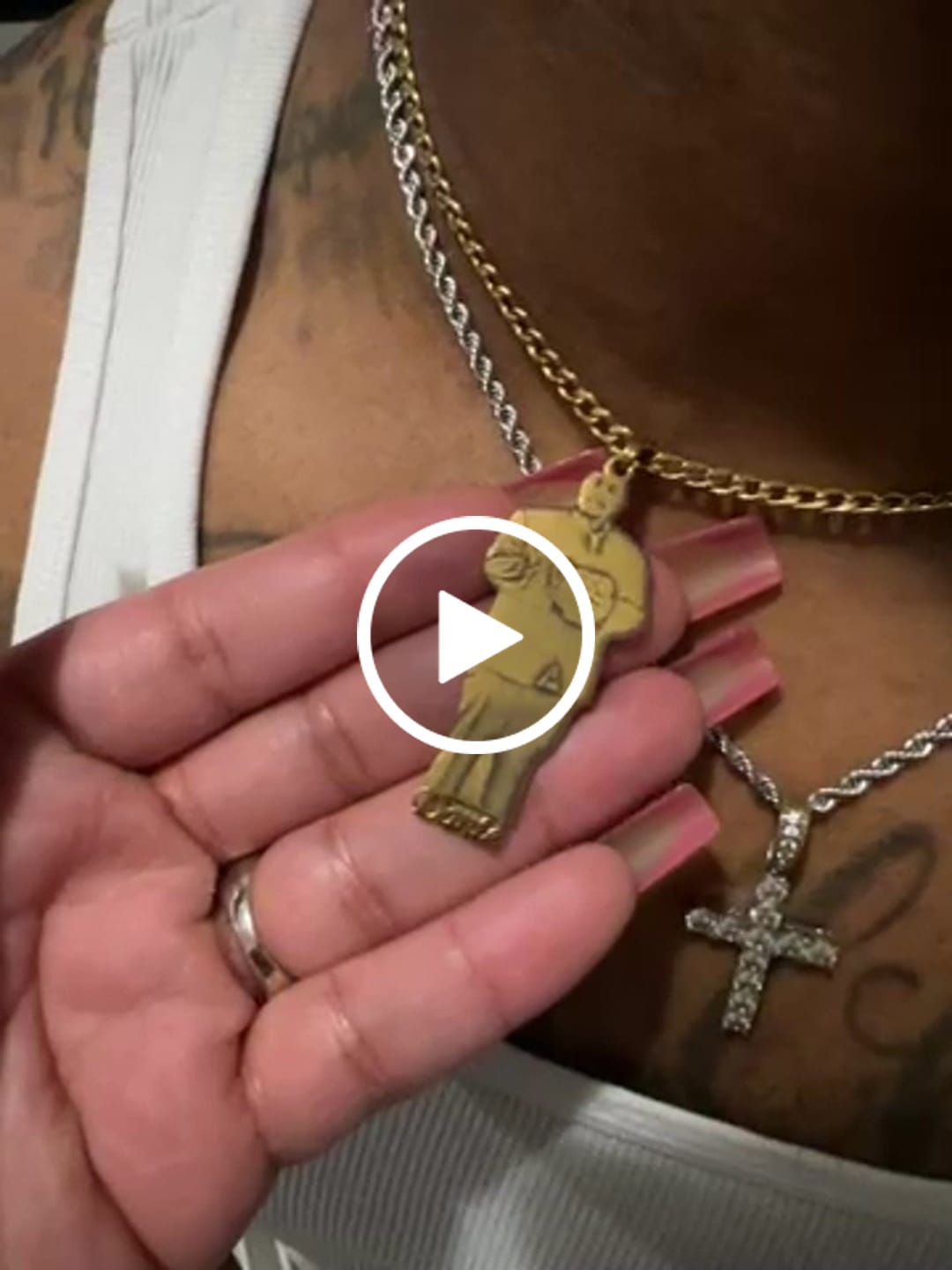 Customer video review of Custom Photo Engraved Pendant Necklace