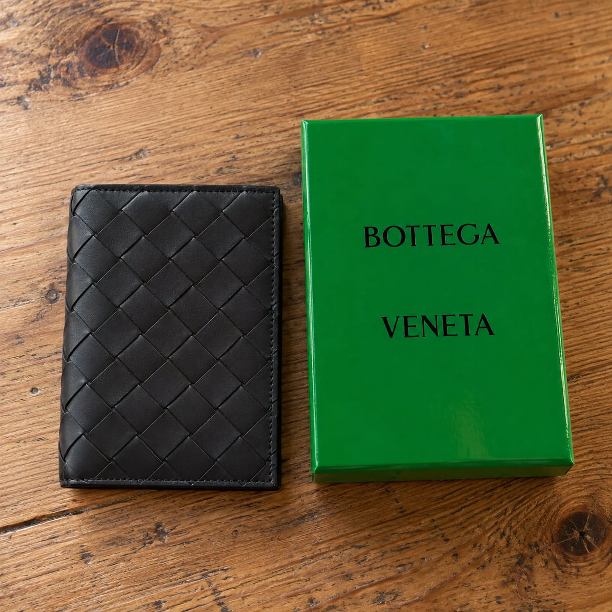 Customer photo review of Bottega Veneta Intrecciato Medium leather bi-fold wallet