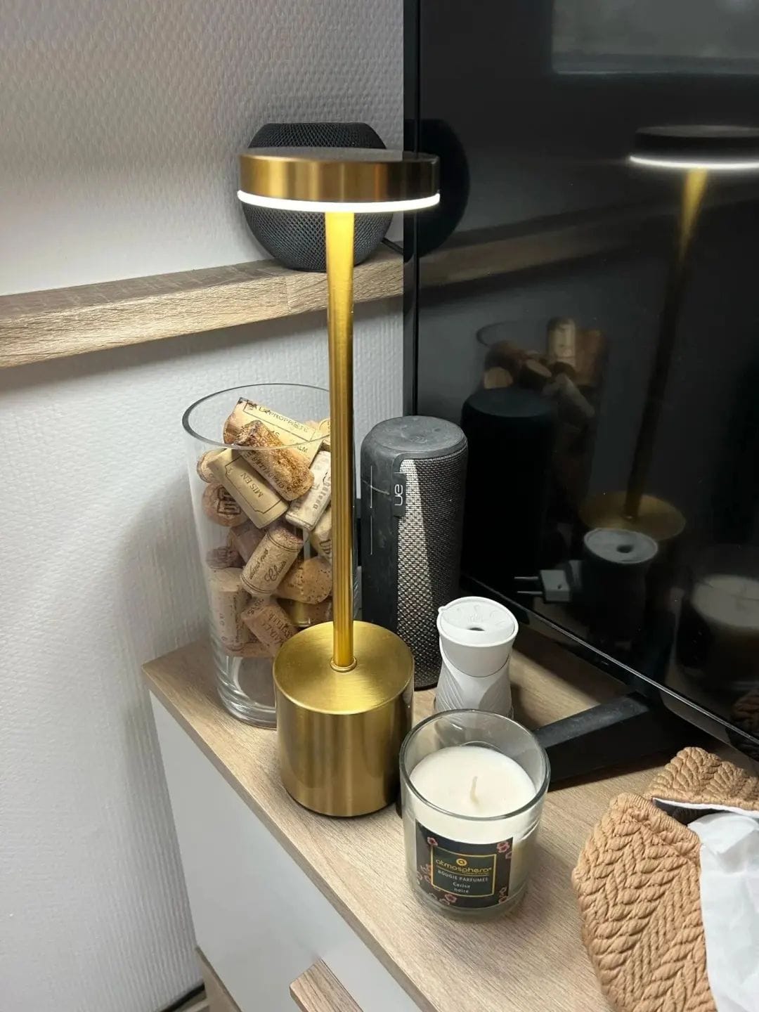 Customer photo review of Luminária de Mesa Sem Fio Recarregável Nomad Glow