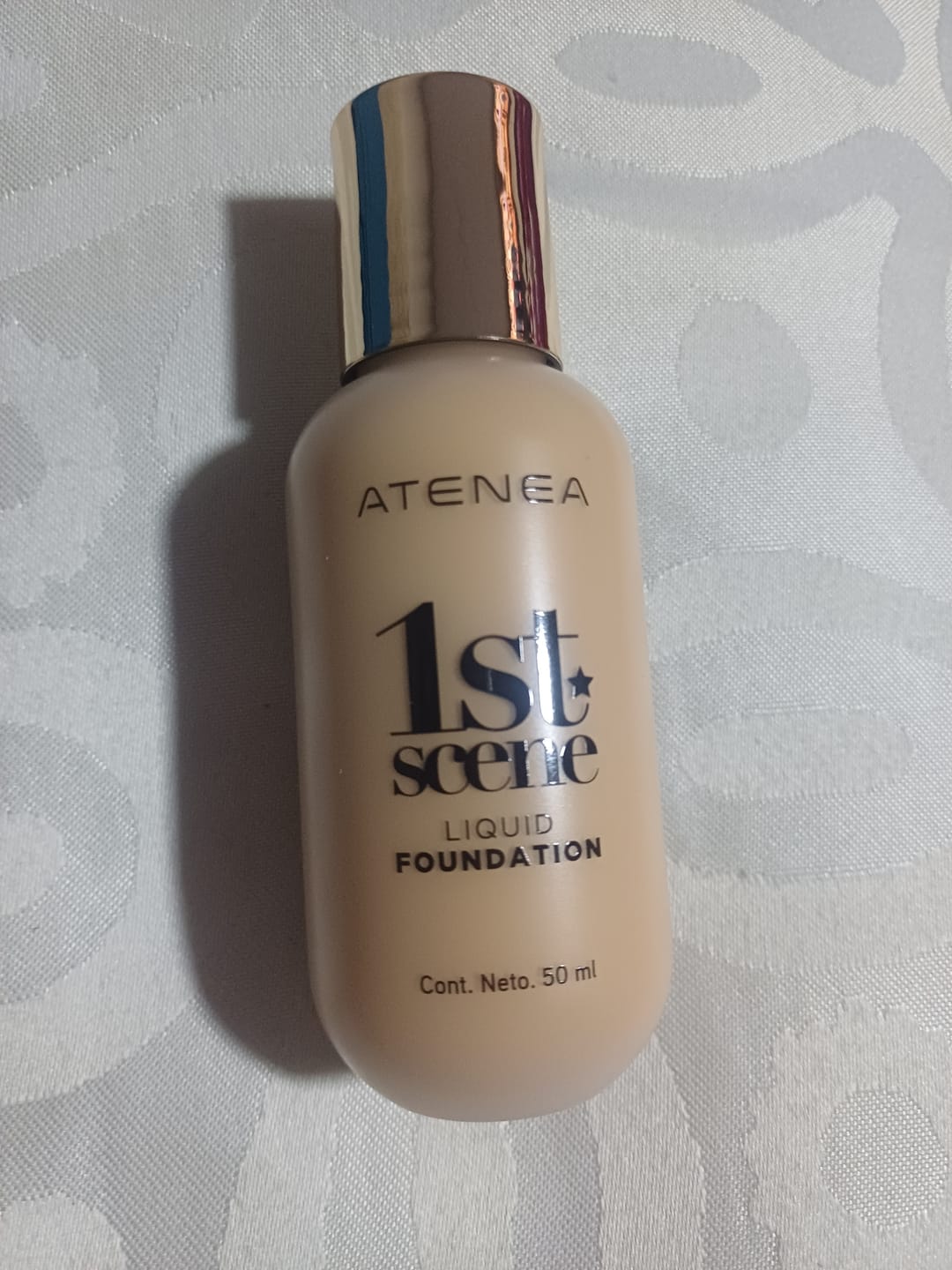 Customer photo review of BASE DE MAQUILLAJE LÍQUIDA 1ST SCENE