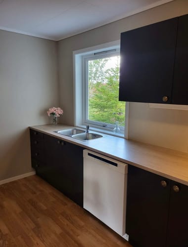 Kundeanmeldelse med bilde av Oak minimal kontaktplast