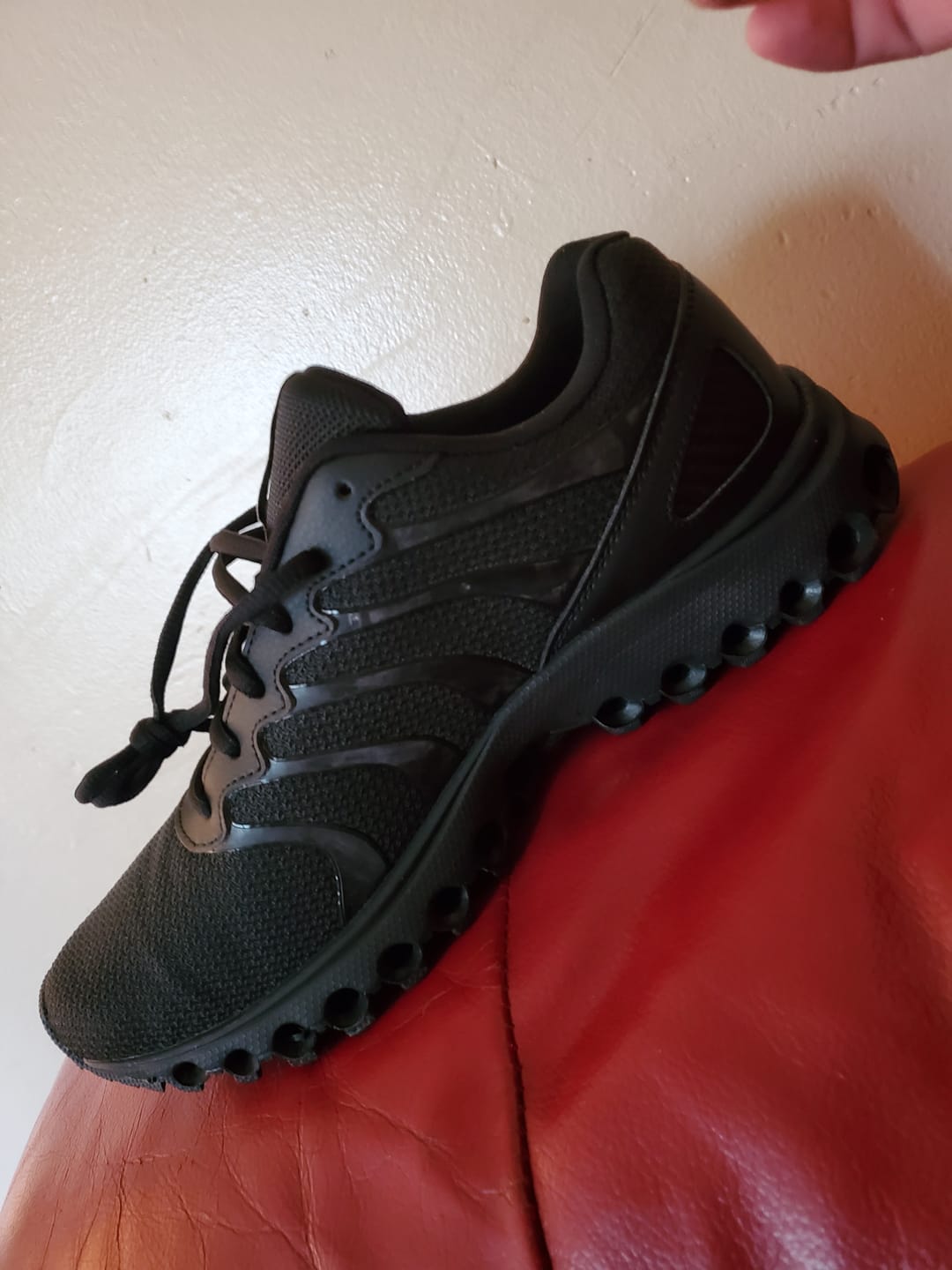 Customer photo review of 07112-001-M | TUBES 200 | BLACK/BLACK/BLACK