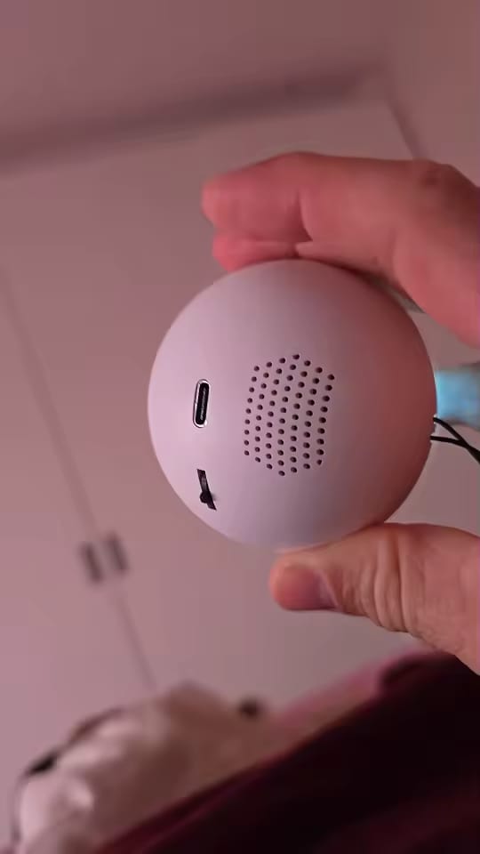 Customer photo review of 3D Video Crystal Ball