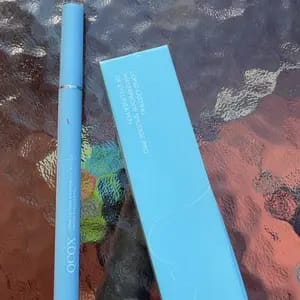 Customer photo review of Eyeliner Waterproof Leggero Lunga Tenuta Texture Setosa