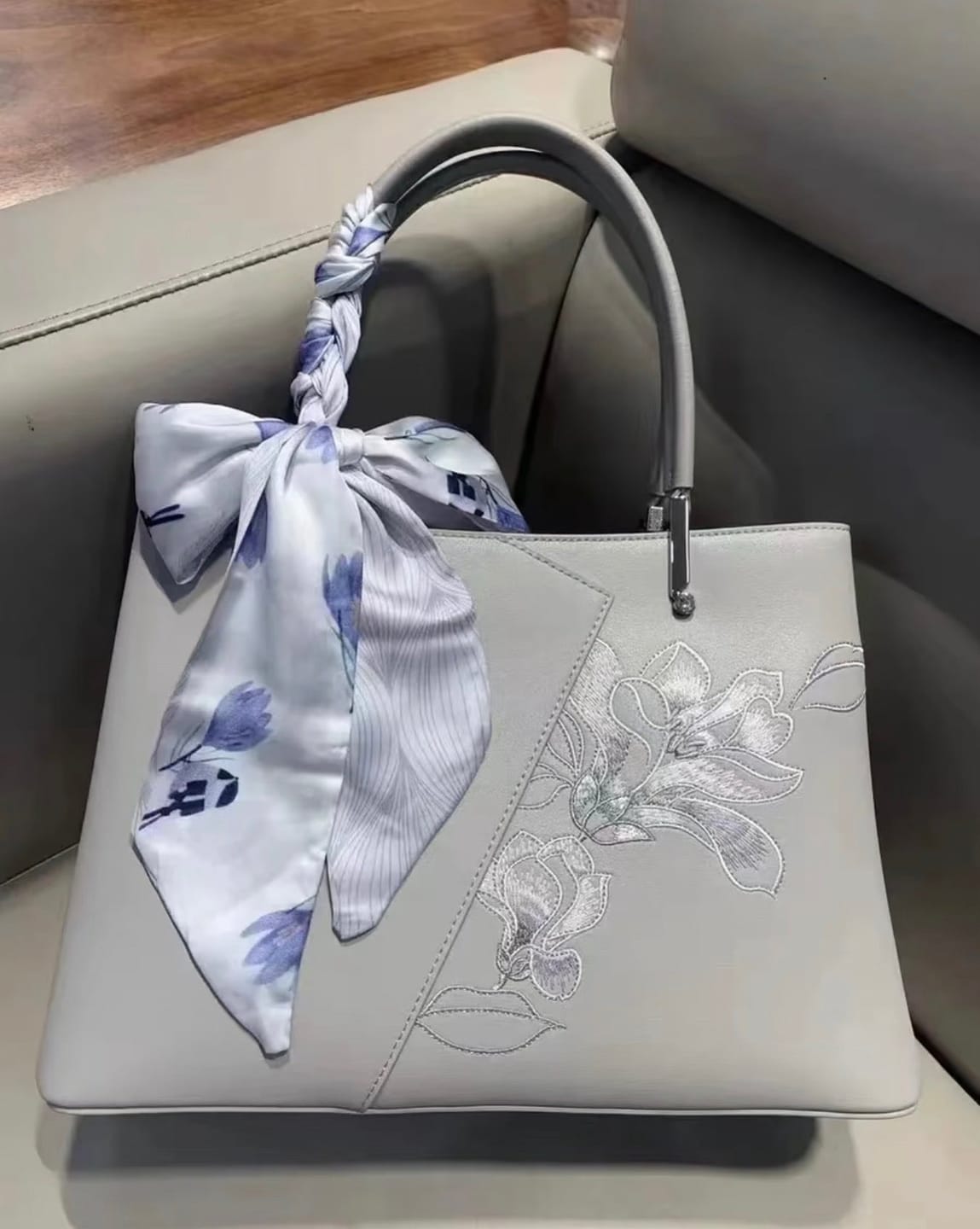 Customer photo review of Tang Red 30 Embroidered Magnolia Tote