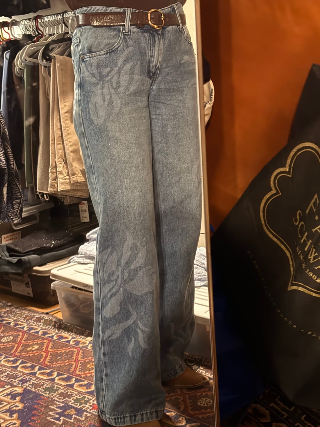 Customer photo review of JEANS MUJER  WIDE LEG TIRO BAJO JOSEFA flores